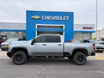 2024 Chevrolet Silverado 2500HD ZR2 Crew Cab 4WD