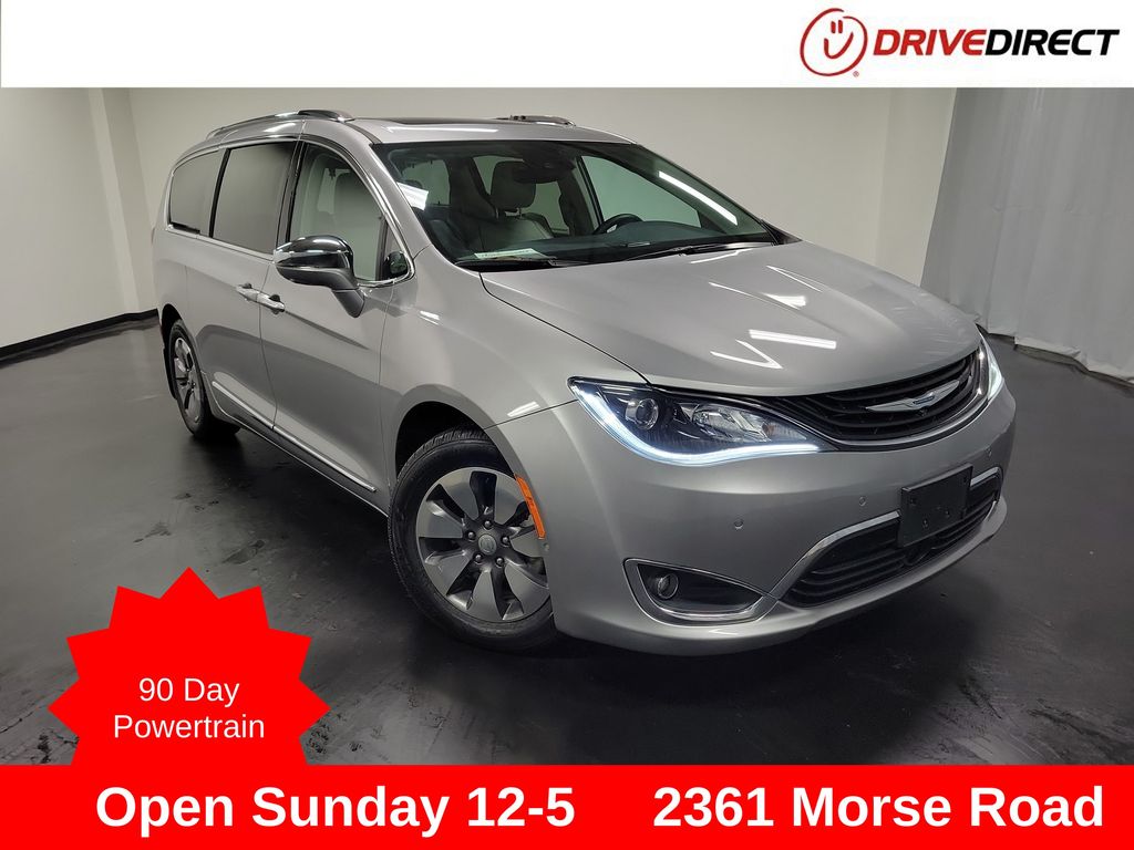 2017 Chrysler Pacifica Hybrid Platinum FWD