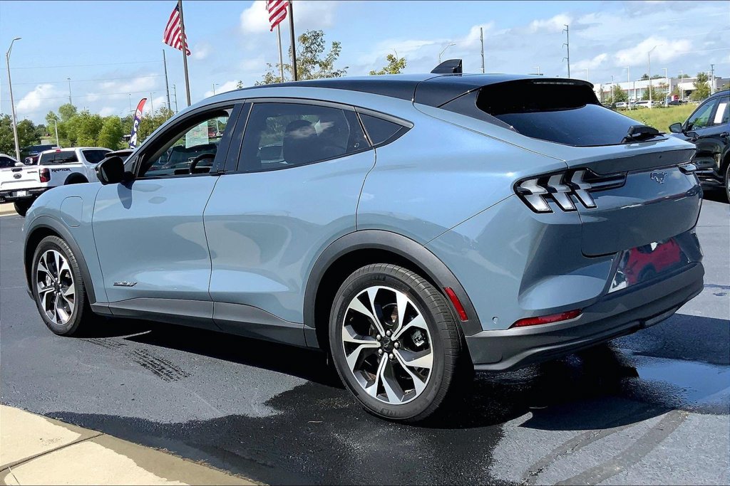 Used 2024 Ford Mustang Mach-E Select AWD with VIN 3FMTK1SU1RMA37027 for sale in Kansas City, KS