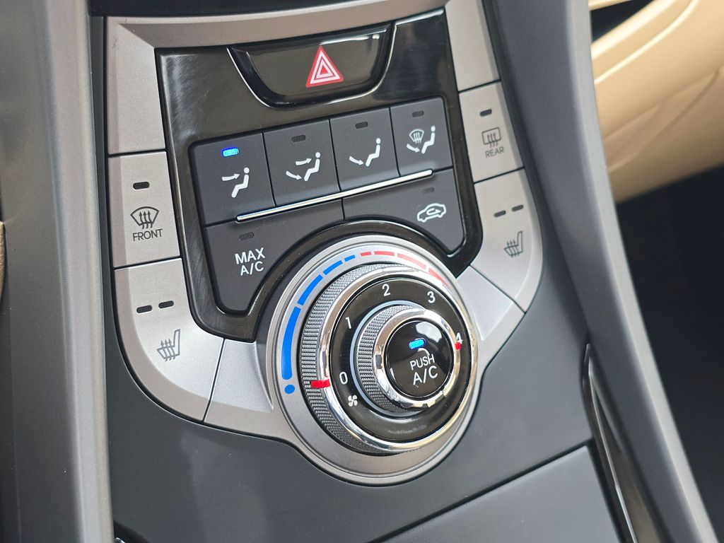 2013 Hyundai Elantra GLS photo 26