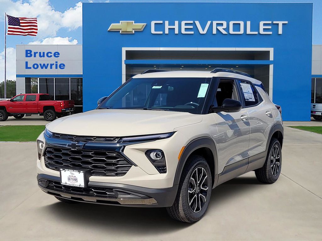 White 2026 Chevrolet Trailblazer SUV / Crossover Four-Wheel Drive 9-Speed Automatic