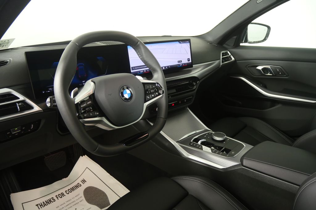 Thumbnail: 2025 BMW 3 Series - 12