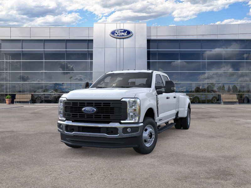 New 2026 Oxford White Ford F-350® XL image 2