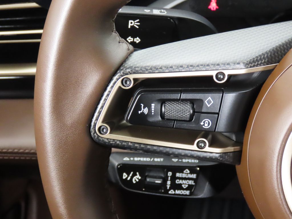 Thumbnail: 2021 Porsche Taycan - 19