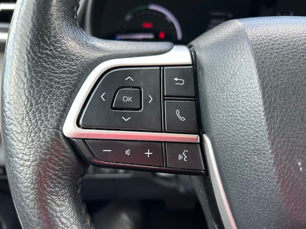 Thumbnail: 2024 Toyota Sienna - 20
