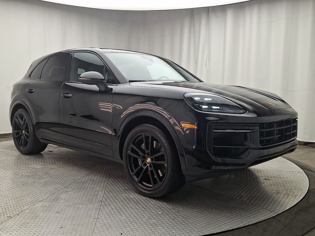 Thumbnail: 2024 Porsche Cayenne - 3