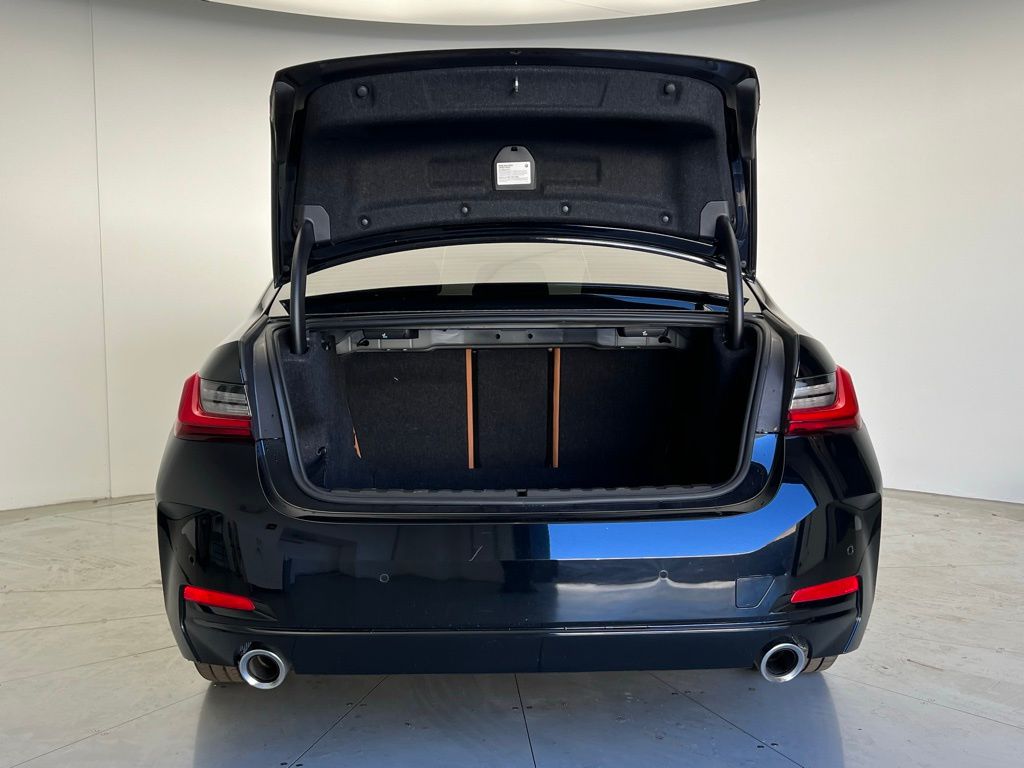 Thumbnail: 2023 BMW 3 Series - 5