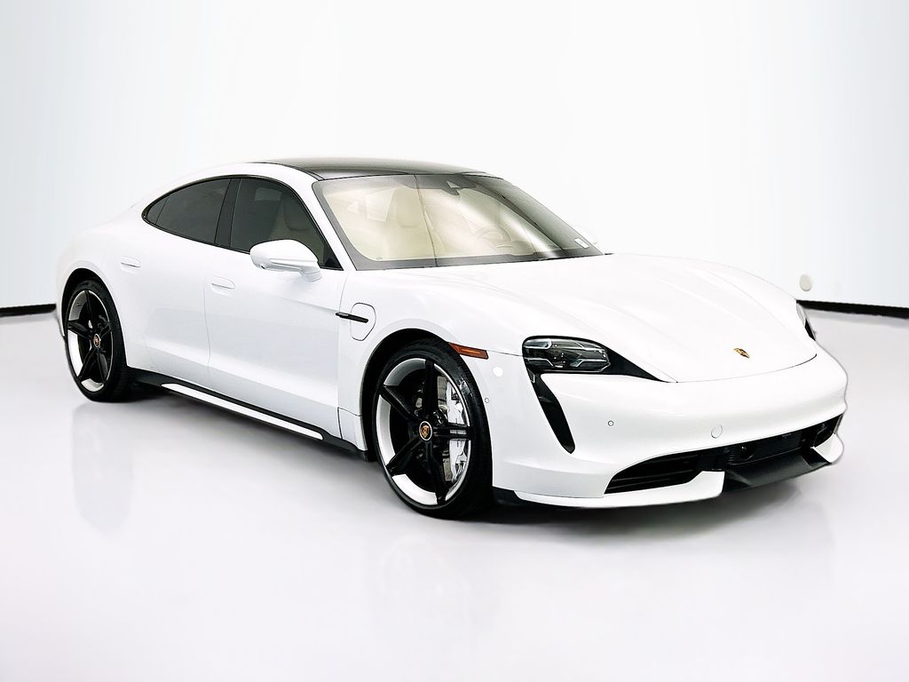 Thumbnail: 2020 Porsche Taycan - 3