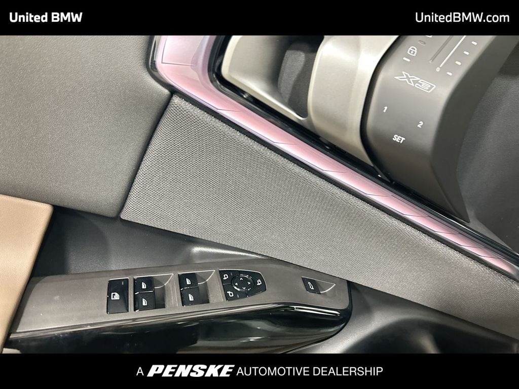 Thumbnail: 2026 BMW X3 - 11