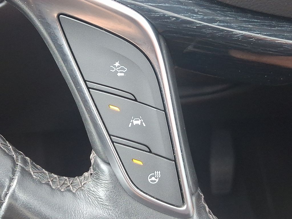 Thumbnail: 2024 Cadillac XT5 - 24