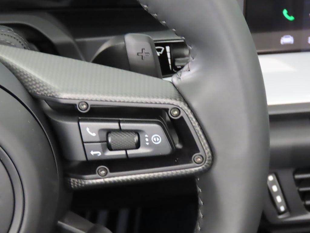 Thumbnail: 2025 Porsche 911 - 30