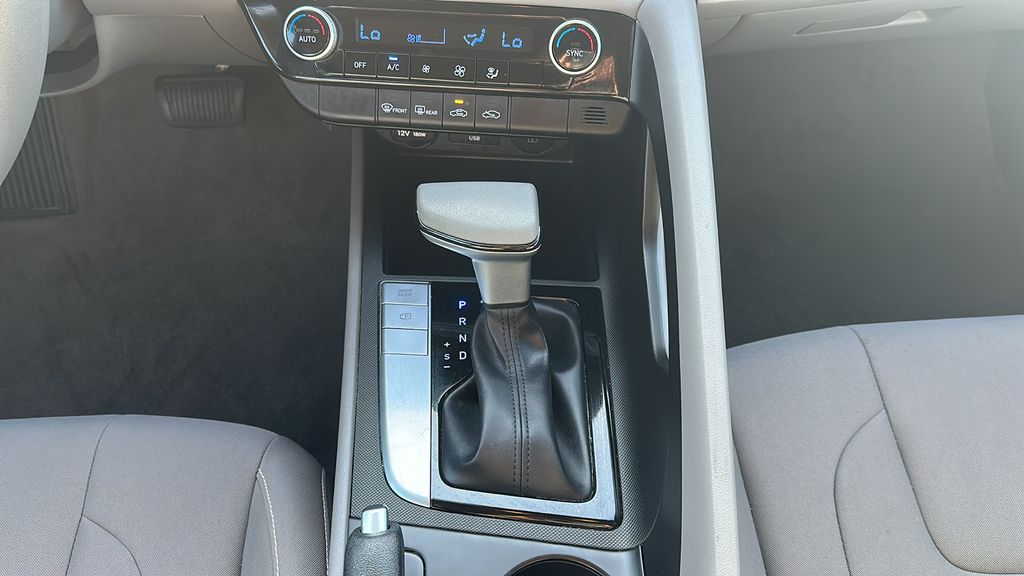 2024 Hyundai Elantra SEL White at Durrett Motor Company