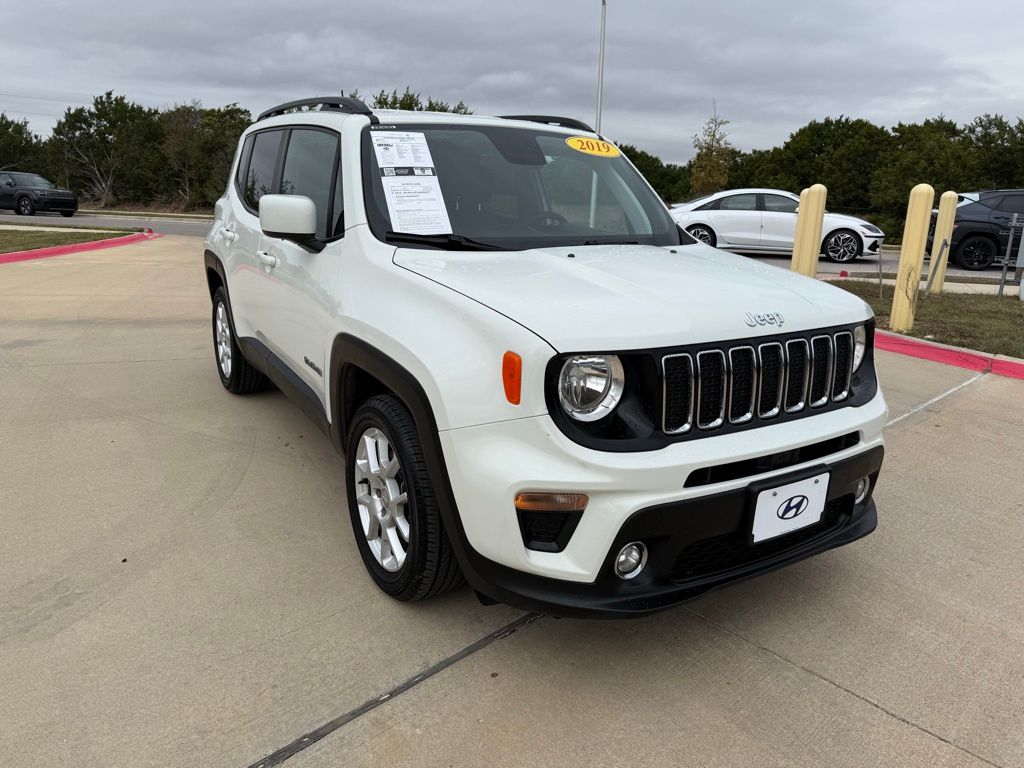Thumbnail: 2019 Jeep Renegade - 3