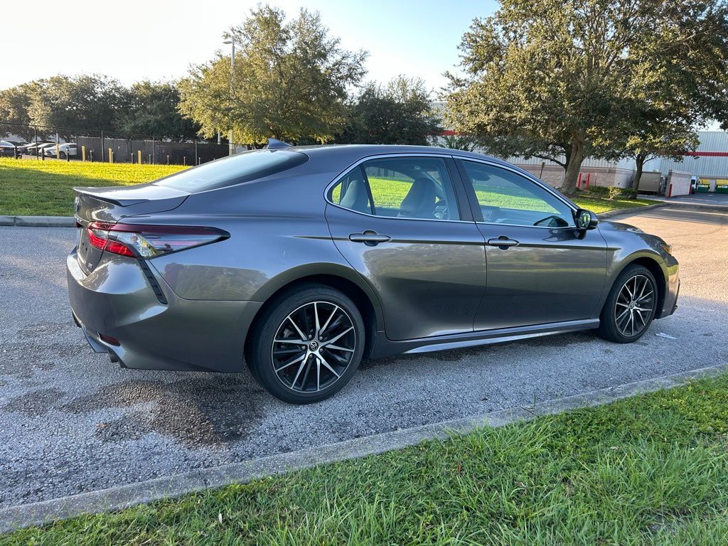 Thumbnail: 2021 Toyota Camry - 5