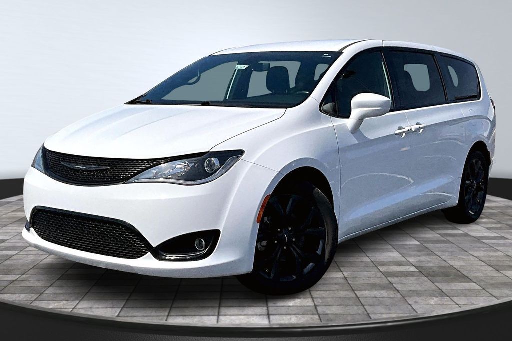 2020 Chrysler Pacifica Touring FWD