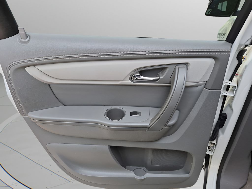 Used Car 2015 Chevrolet Traverse  Ls For Sale Under $10,000 In Austin, Texas