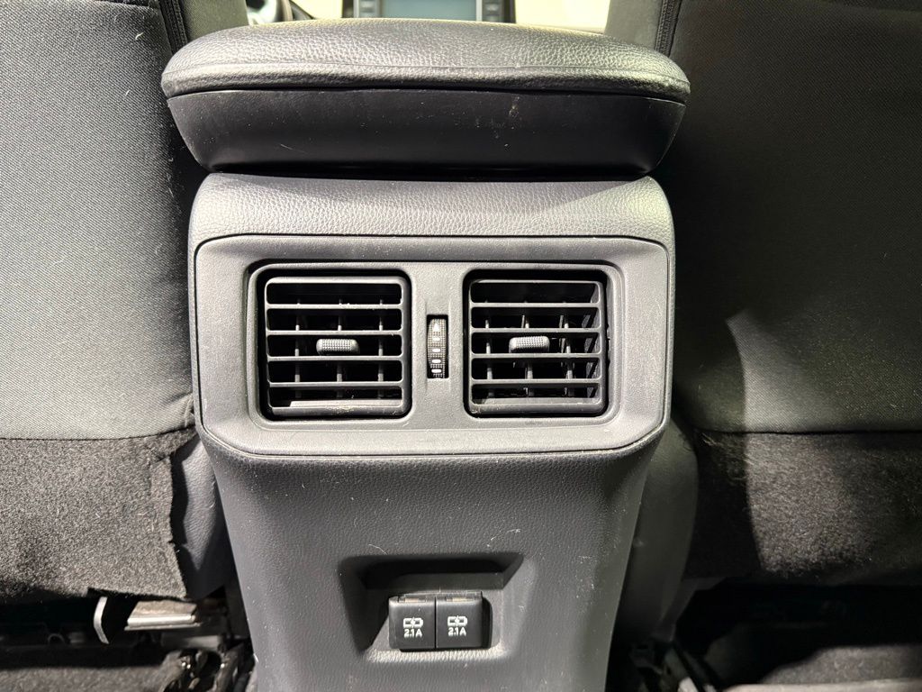 Thumbnail: 2019 Toyota RAV4 - 22