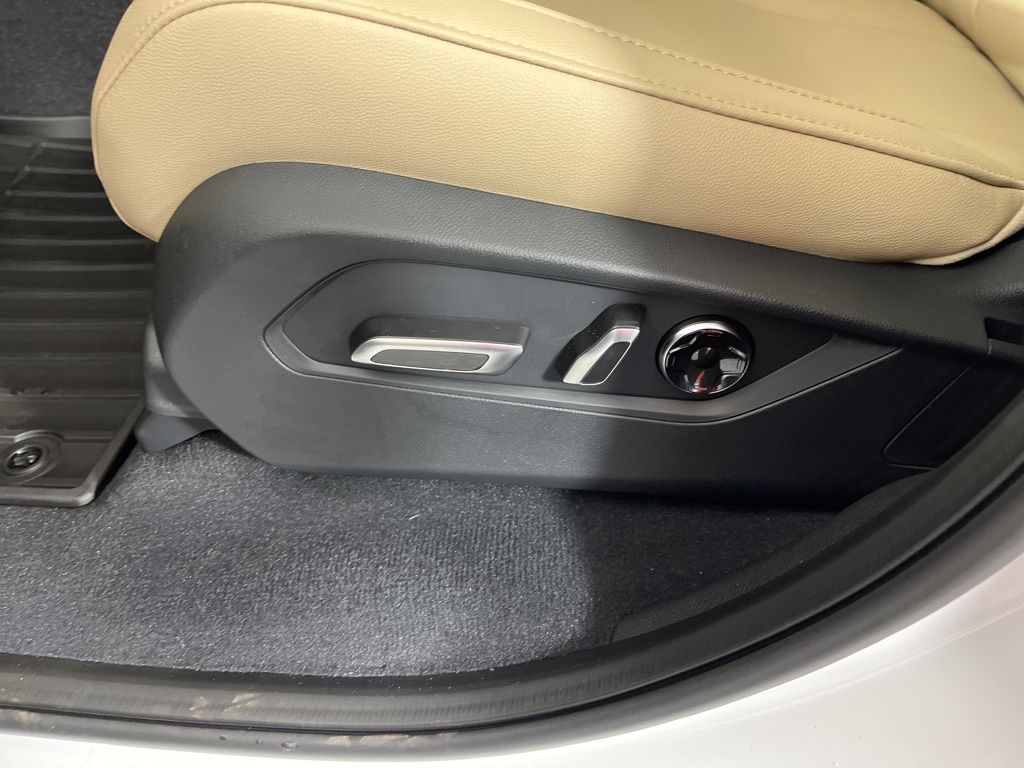 Thumbnail: 2026 Acura MDX - 26