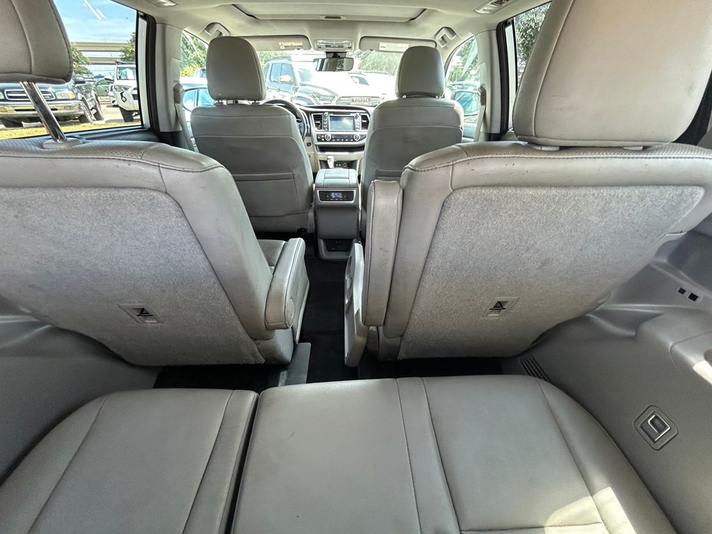 Used 2018 Toyota Highlander SUV
