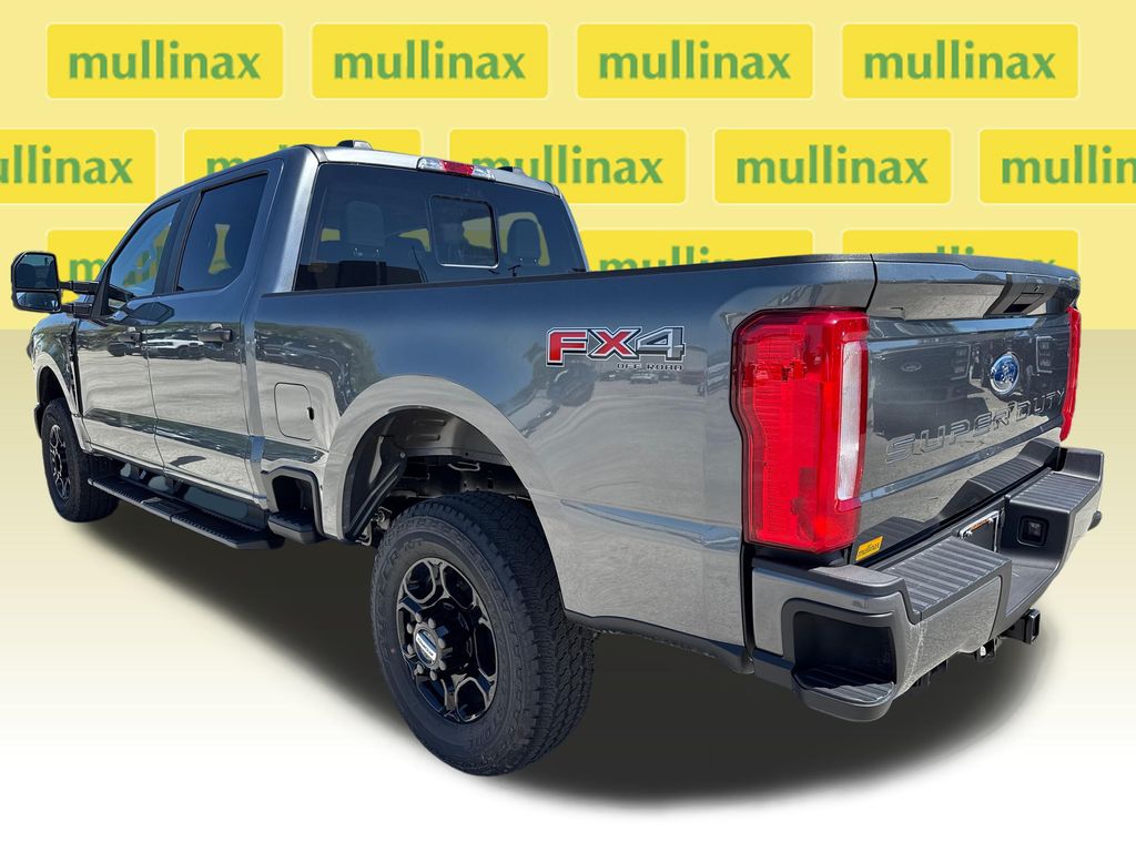New 2026 Gray Ford XL image 4