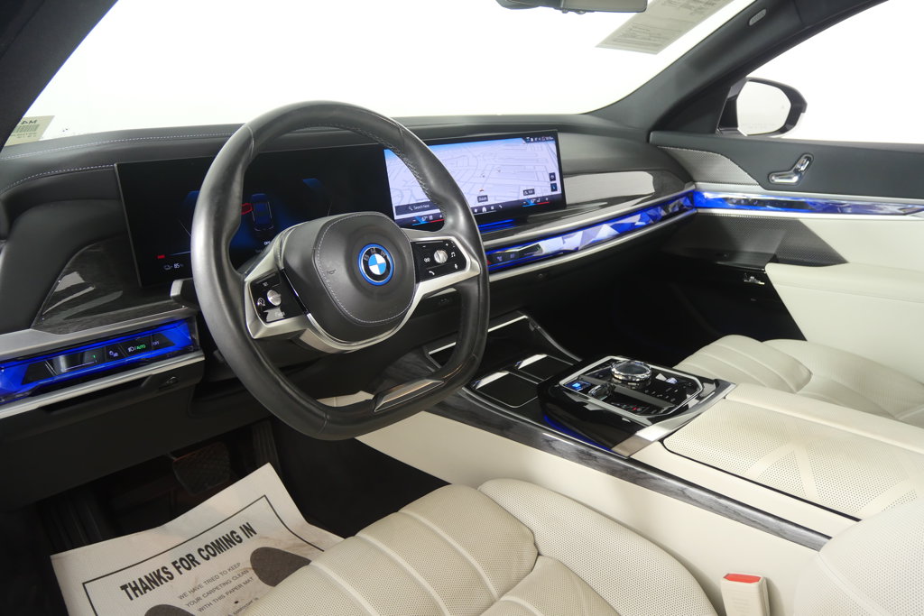 Thumbnail: 2023 BMW i7 - 14