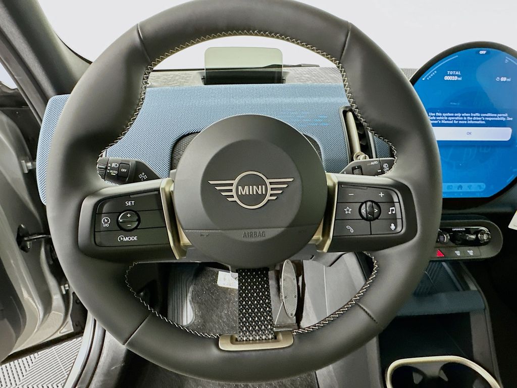 2025 MINI Cooper Countryman Base 10
