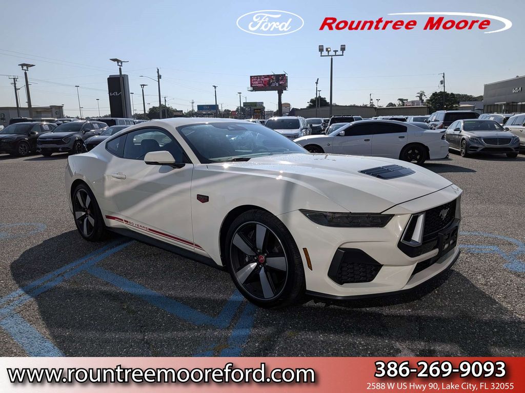 Wimbledon White 2025 Ford Mustang Coupe Rear-Wheel Drive Automatic