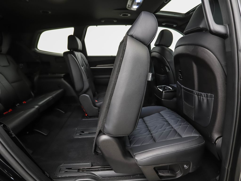 Thumbnail: 2023 Kia Telluride - 32