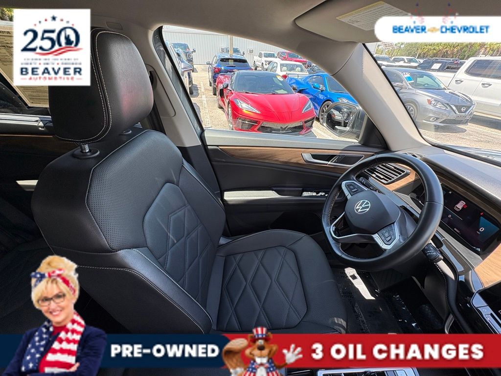 Used 2025 Volkswagen Atlas SUV