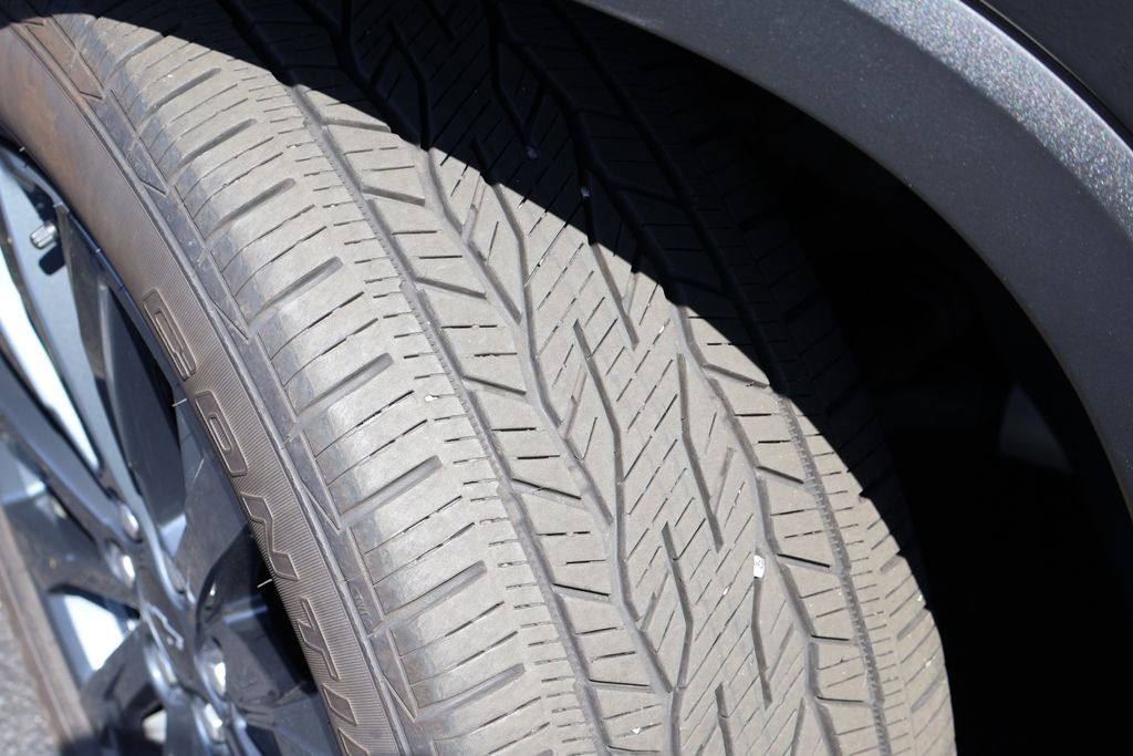 Thumbnail: 2023 Chevrolet Traverse - 14