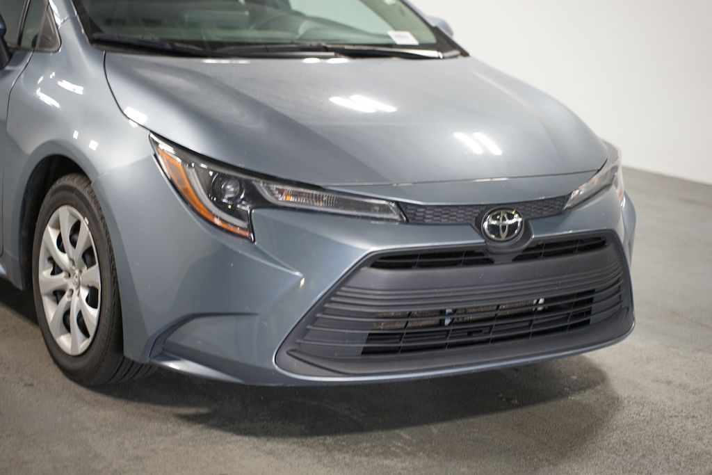 Thumbnail: 2023 Toyota Corolla - 4