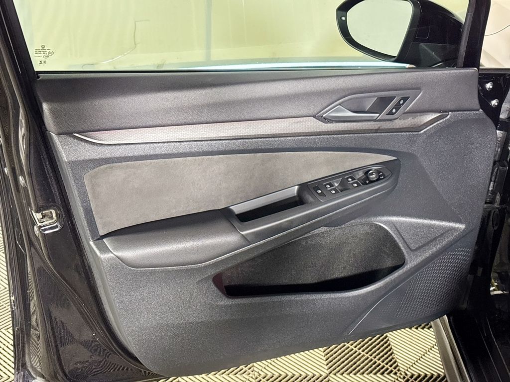 2023 Volkswagen Golf GTI 2.0T S
