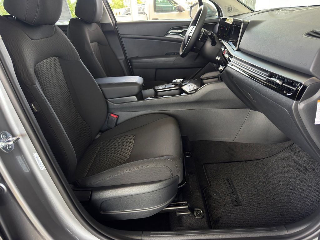 2026 Kia Sportage Hybrid LX Gray at Community Kia
