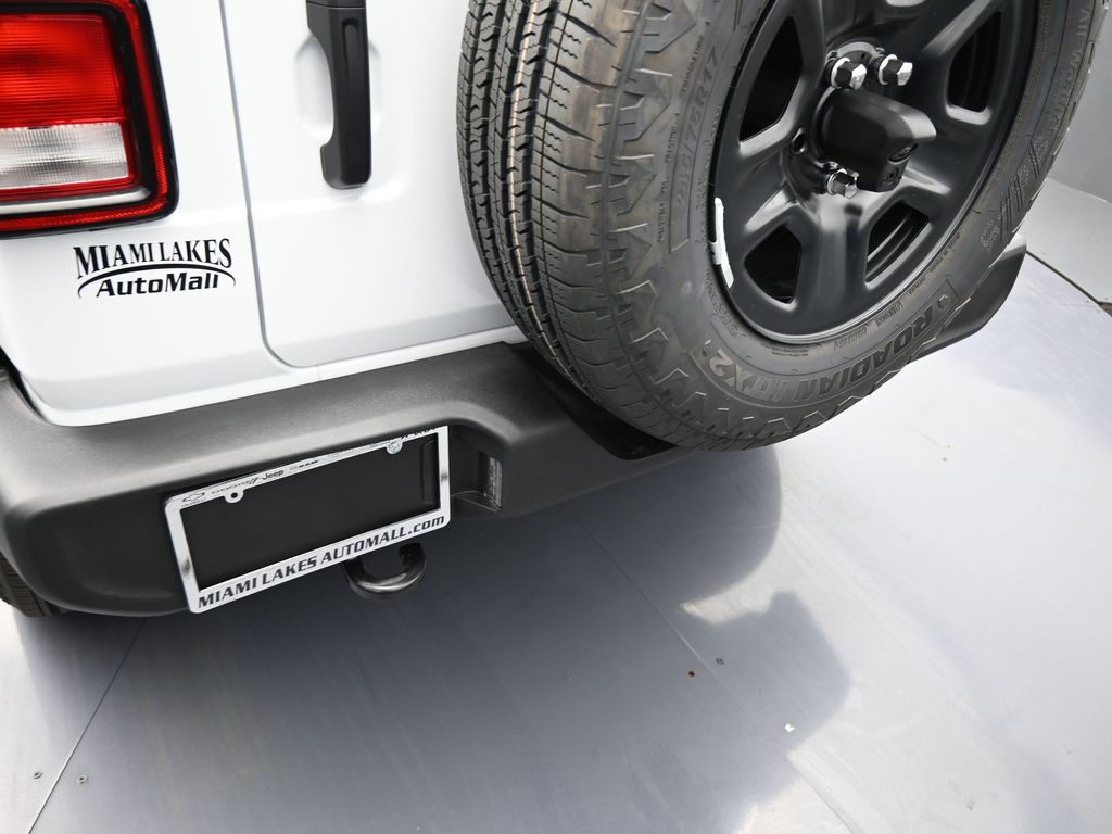 New 2026 Bright White Clearcoat Jeep Sport image 32