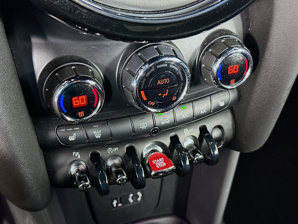 Thumbnail: 2016 MINI Cooper - 16