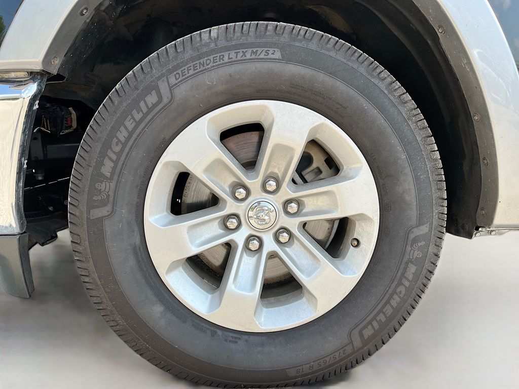 Used 2020 Black Ram Laramie image 31