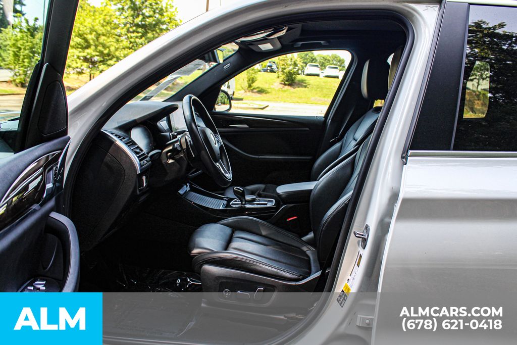 Used 2024 White BMW xDrive30i image 16