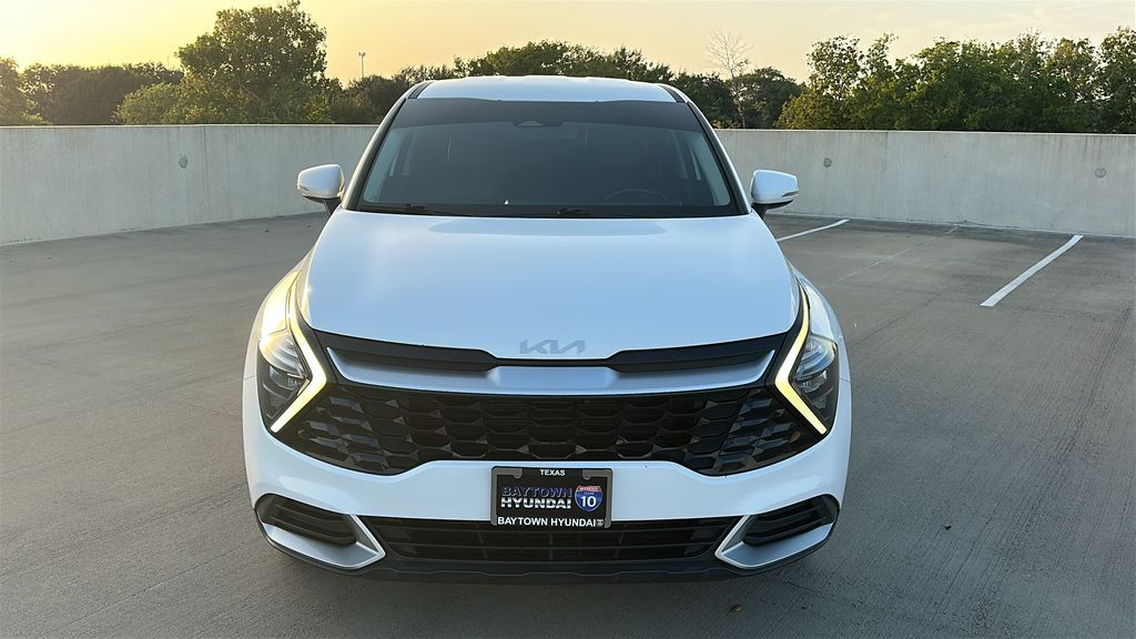 2023 Kia Sportage EX White at Community Kia
