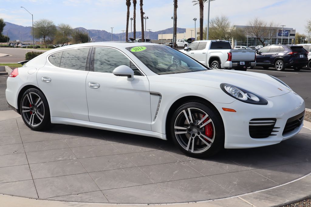 Thumbnail: 2014 Porsche Panamera - 3