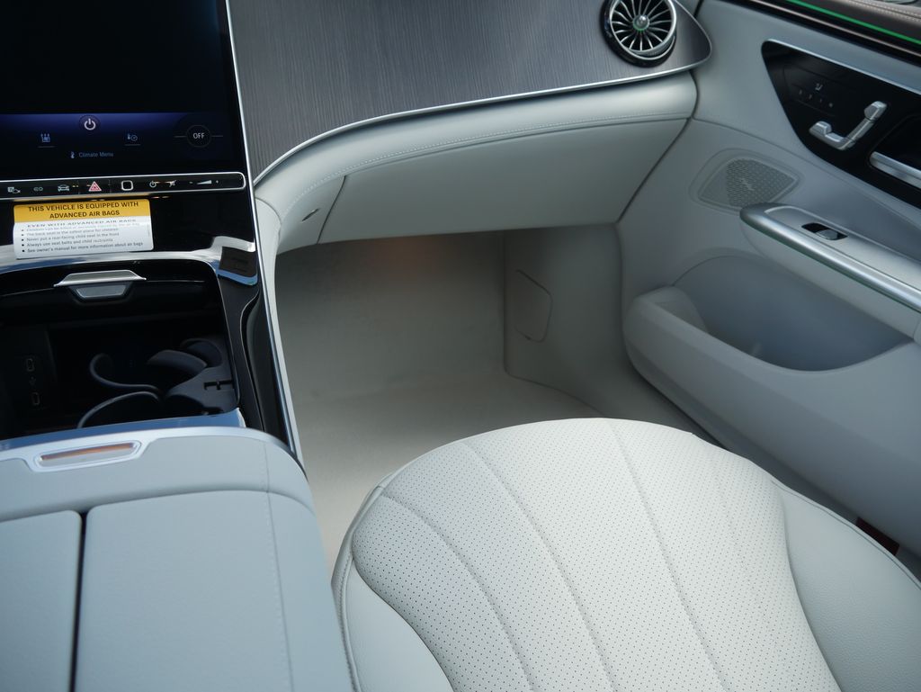 Thumbnail: 2026 Mercedes-Benz EQE - 17