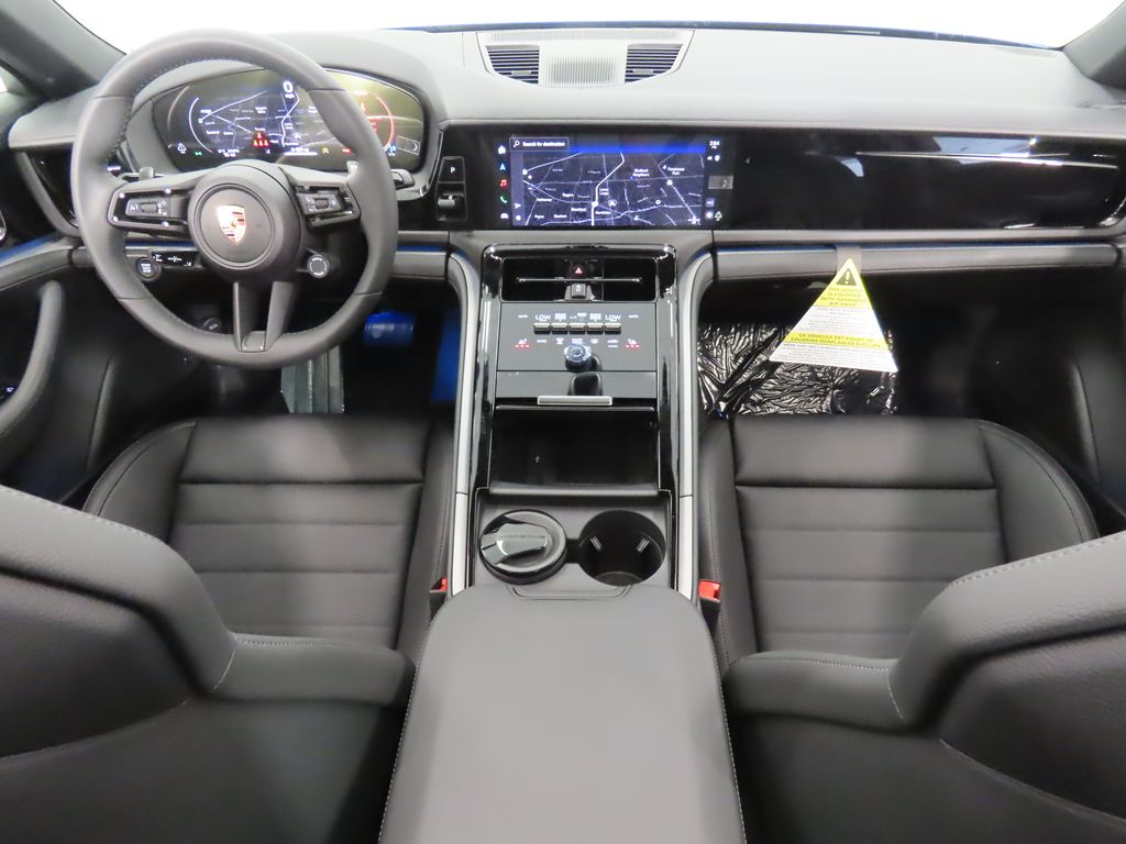 Thumbnail: 2025 Porsche Panamera - 15