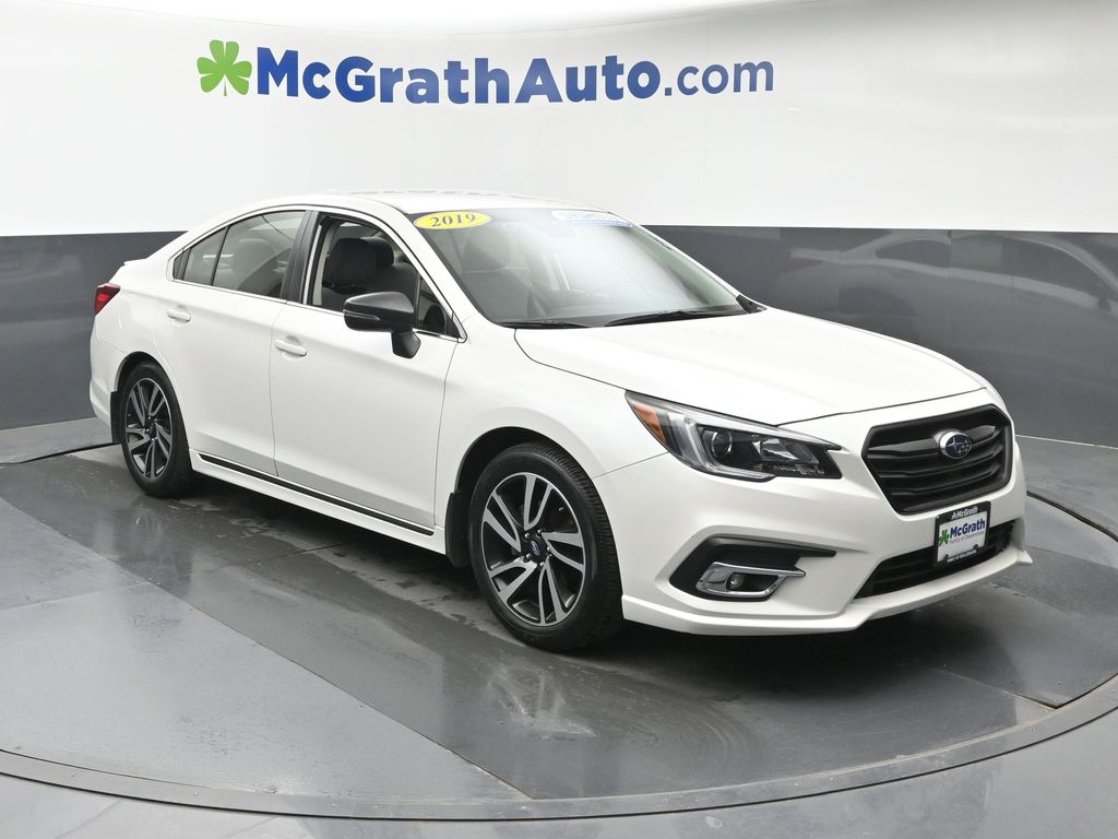 Certified Used 2019 White Subaru 2.5i image 2