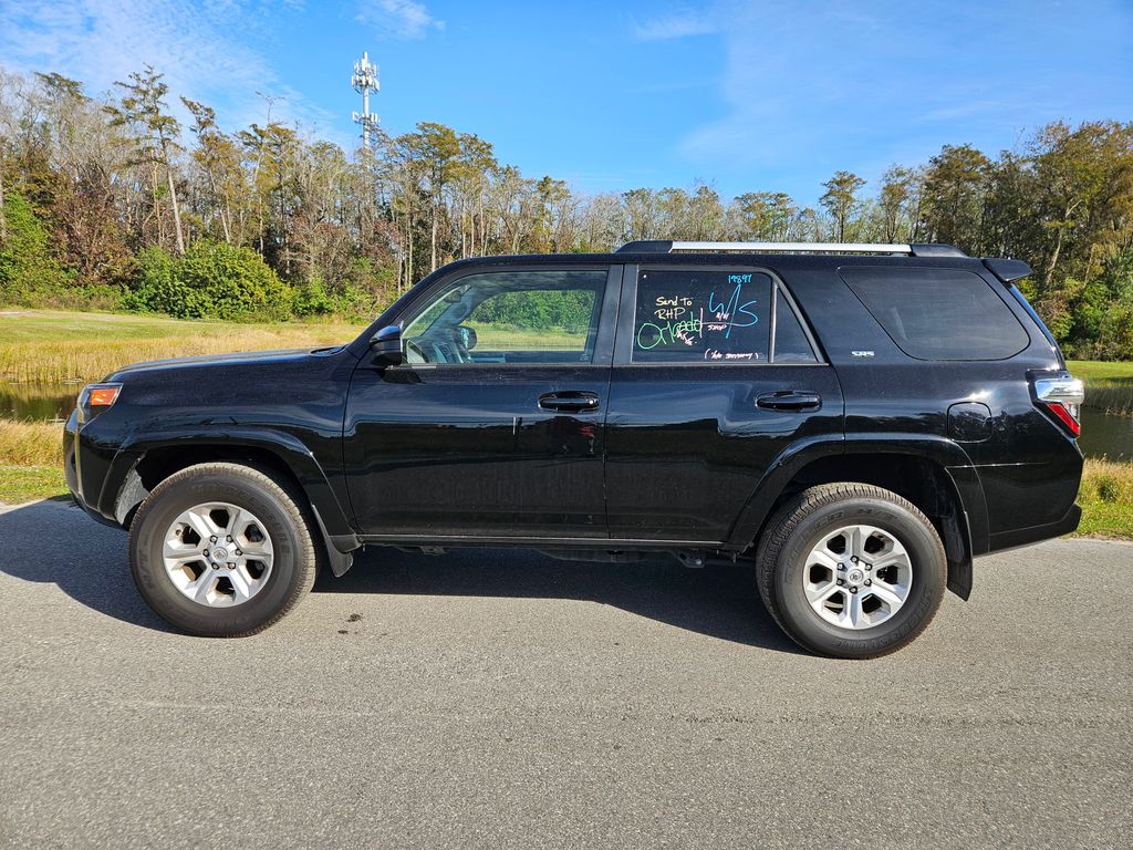 2024 Toyota 4Runner SR5 2