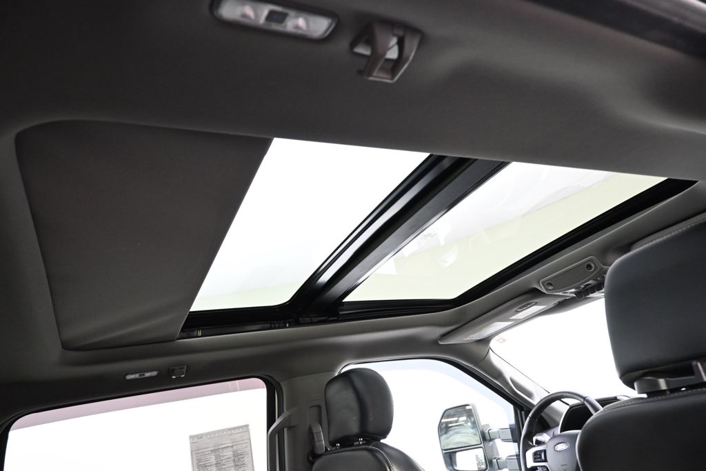 Used 2020 White Ford Lariat image 13