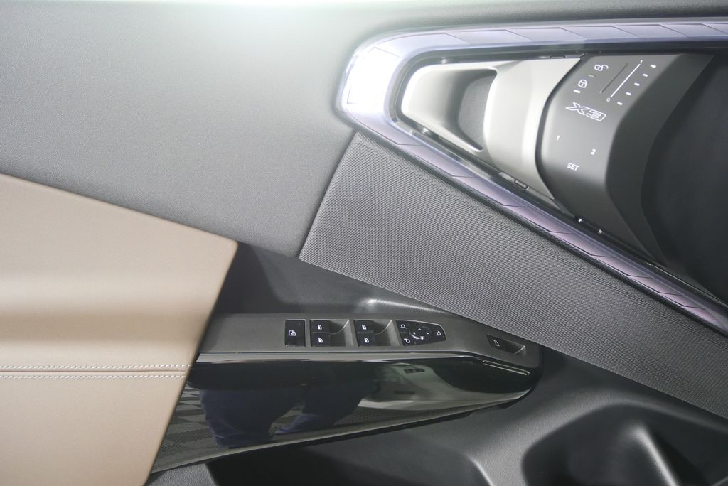 Thumbnail: 2026 BMW X3 - 8