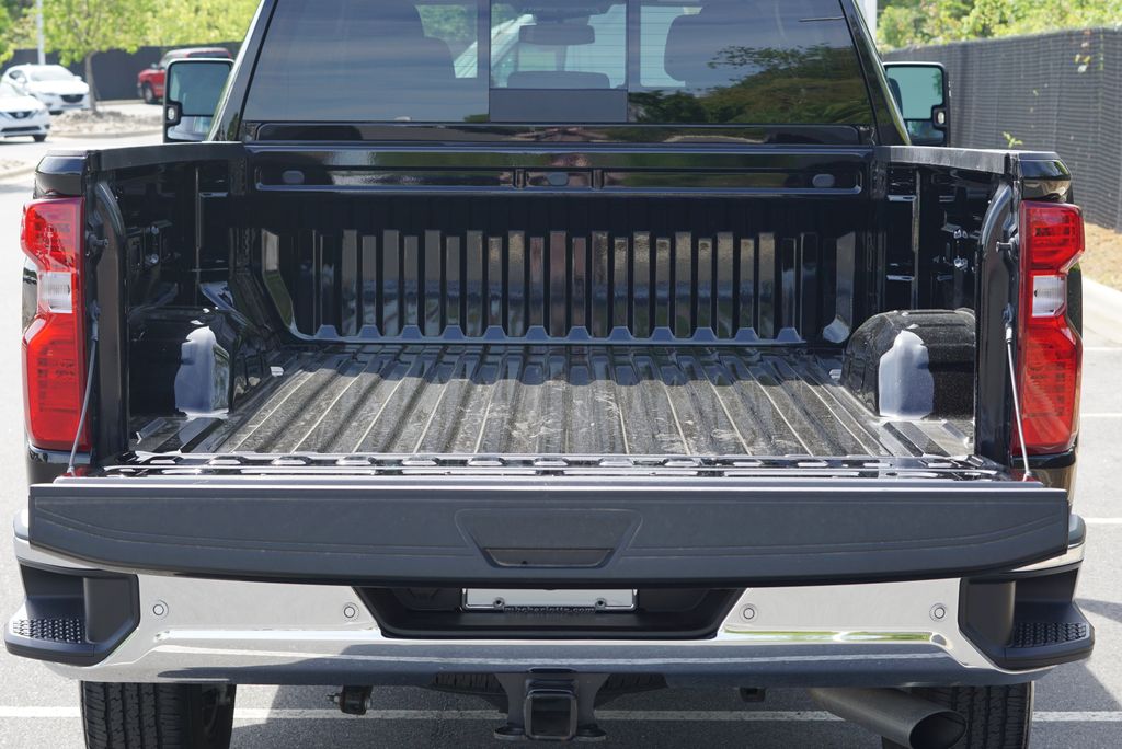 Thumbnail: 2025 Chevrolet Silverado 2500 - 15
