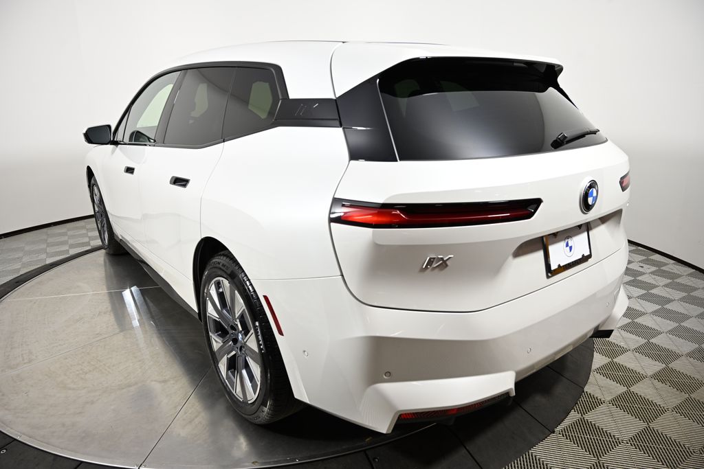 Thumbnail: 2026 BMW iX - 3