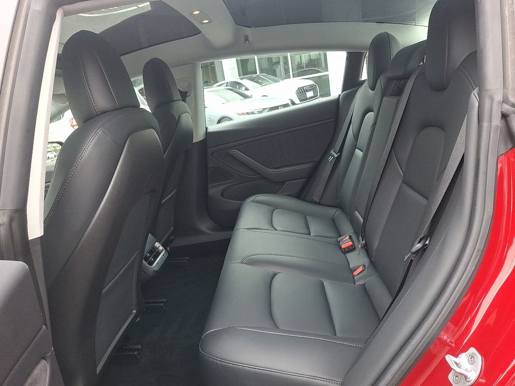 Thumbnail: 2019 Tesla Model 3 - 10