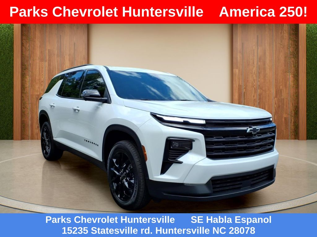 Summit White 2026 Chevrolet Traverse SUV / Crossover Front-Wheel Drive 8-Speed Automatic