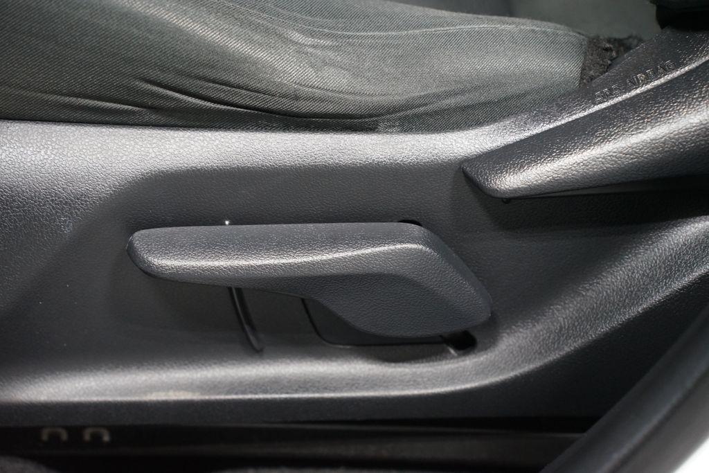 Thumbnail: 2021 Toyota RAV4 - 30